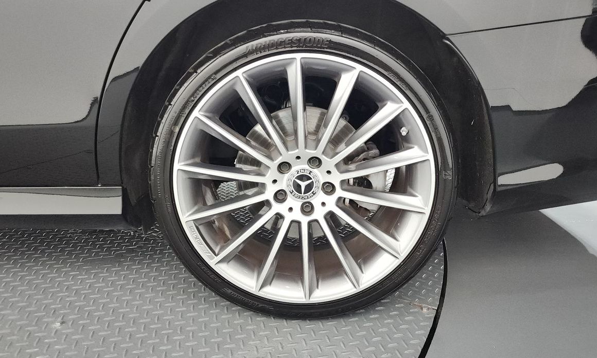 Mercedes-Benz E-Class 2022