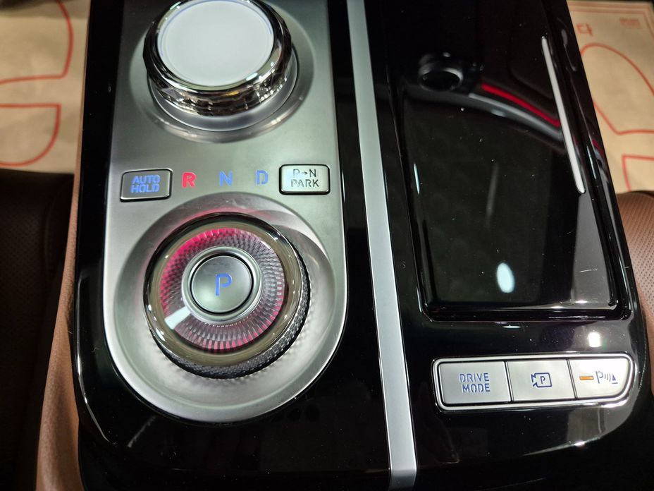 Genesis G80 2023