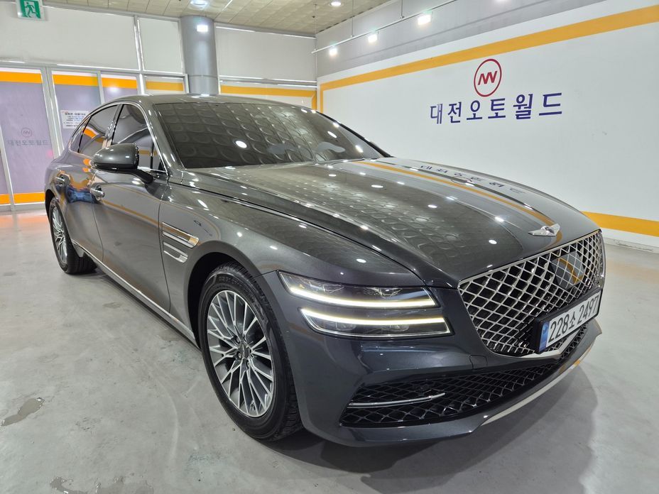 Genesis G80 2023