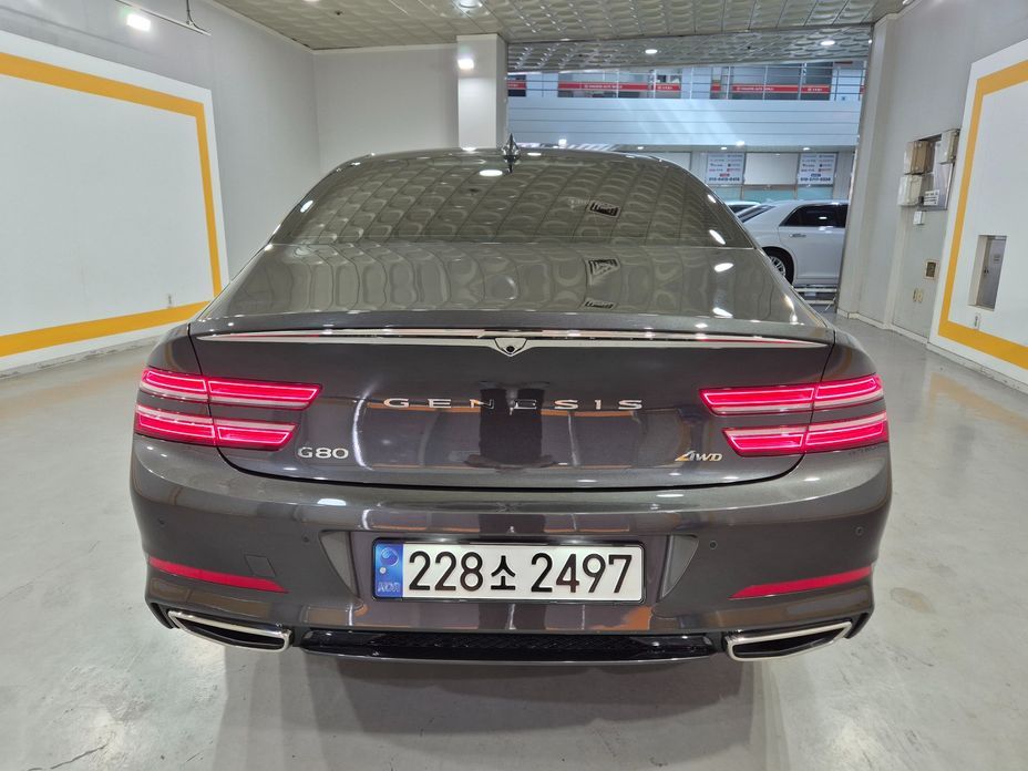 Genesis G80 2023
