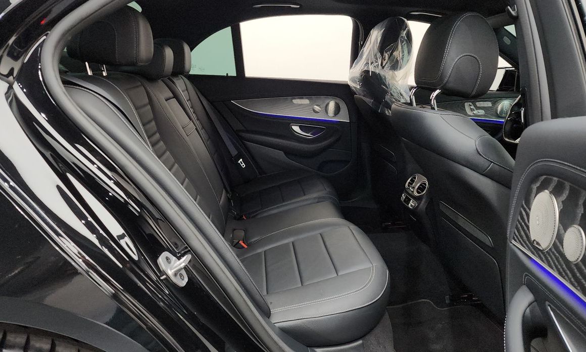 Mercedes-Benz E-Class 2022