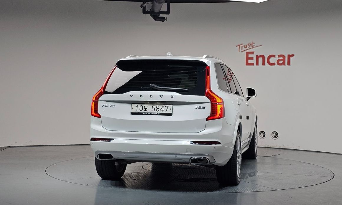 Volvo XC90 2019