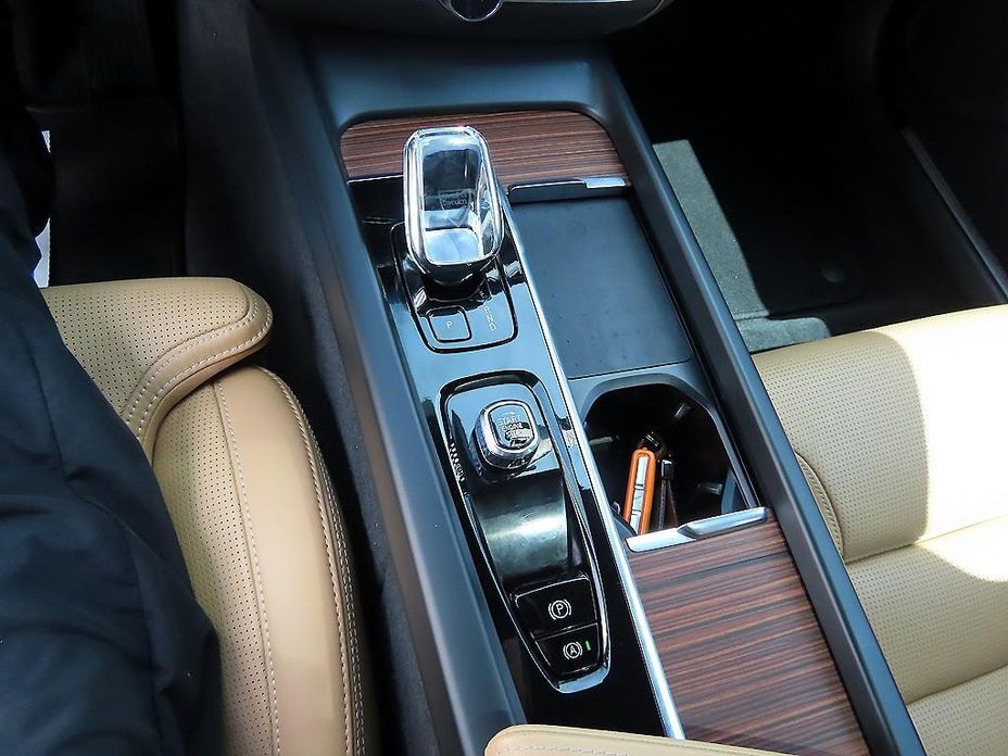 Volvo V60 2023