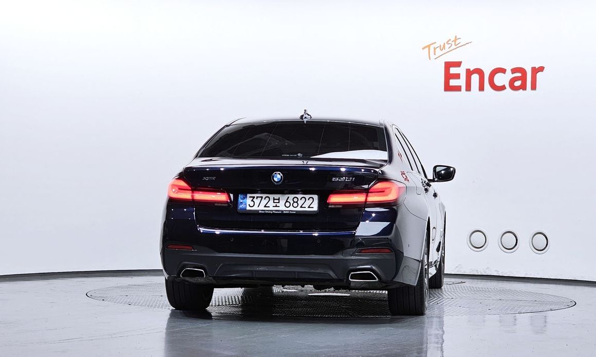 BMW 5-Series 2022