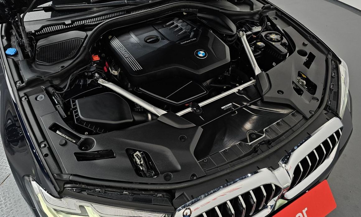 BMW 5-Series 2022