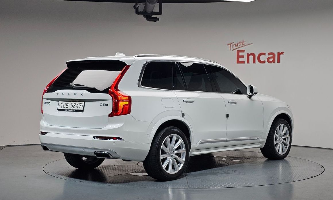 Volvo XC90 2019