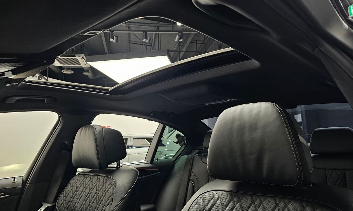 BMW 5-Series 2022