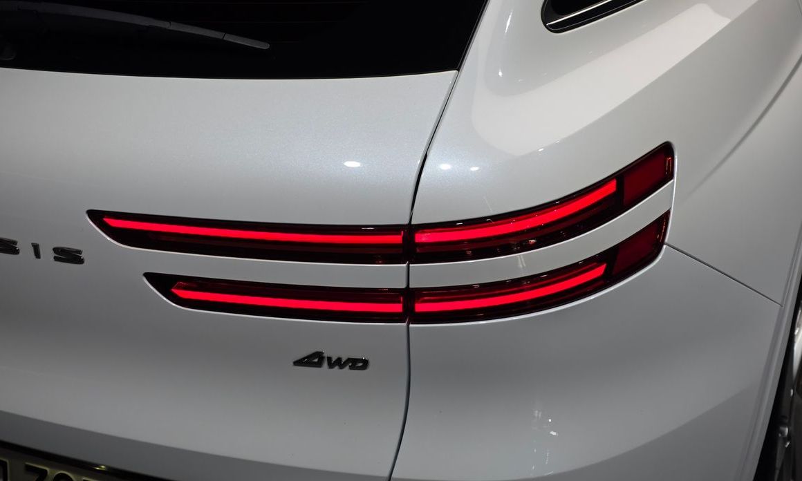 Genesis GV70 2025
