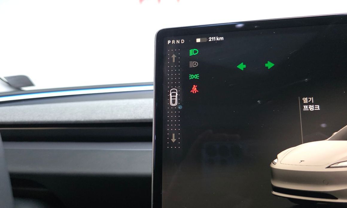 Tesla Model 3 2024