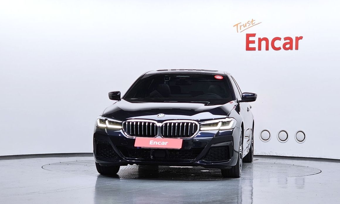 BMW 5-Series 2022