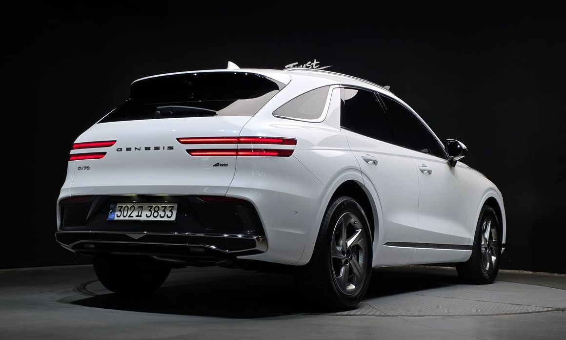 Genesis GV70 2025