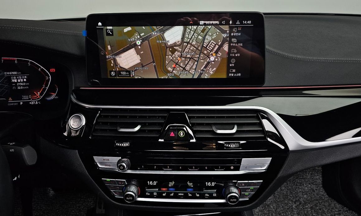 BMW 5-Series 2022