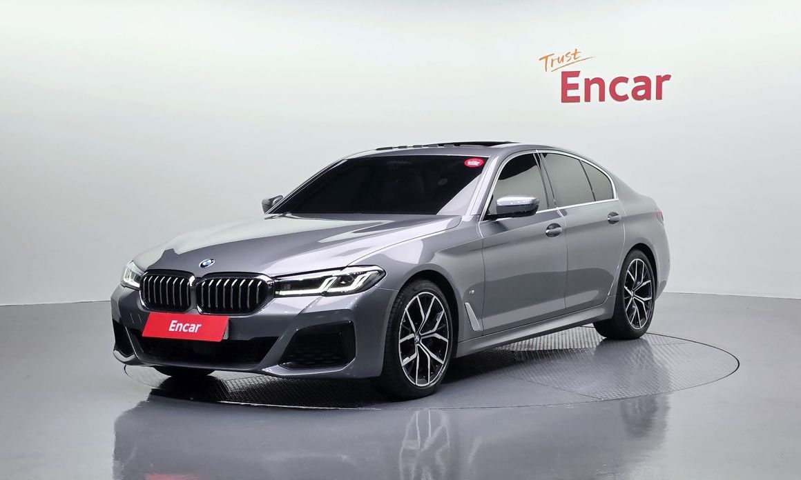 BMW 5-Series 2023