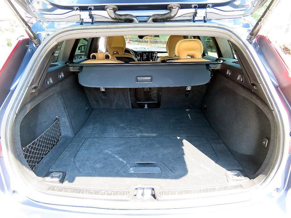 Volvo V60 2023
