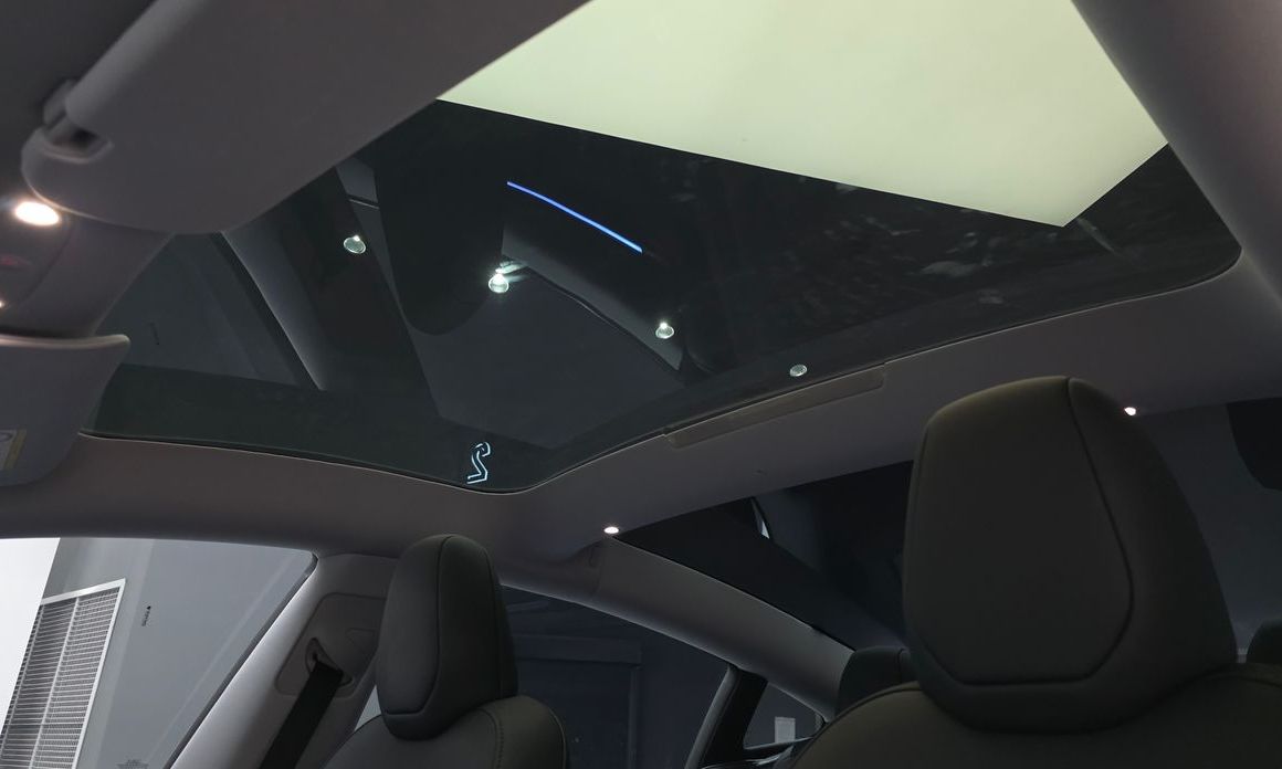 Tesla Model 3 2024