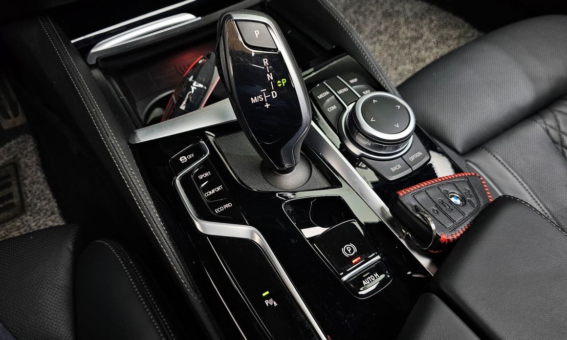 BMW 5-Series 2022