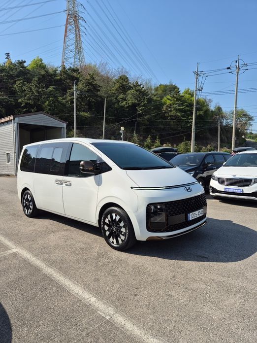 Hyundai Staria 2025