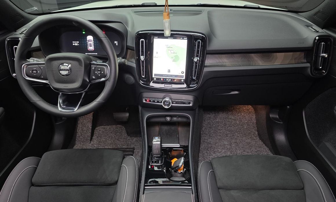 Volvo XC40 2024