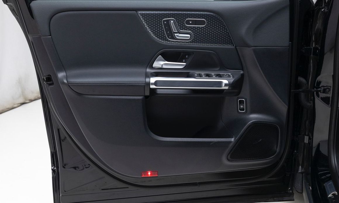 Mercedes-Benz EQB 2026