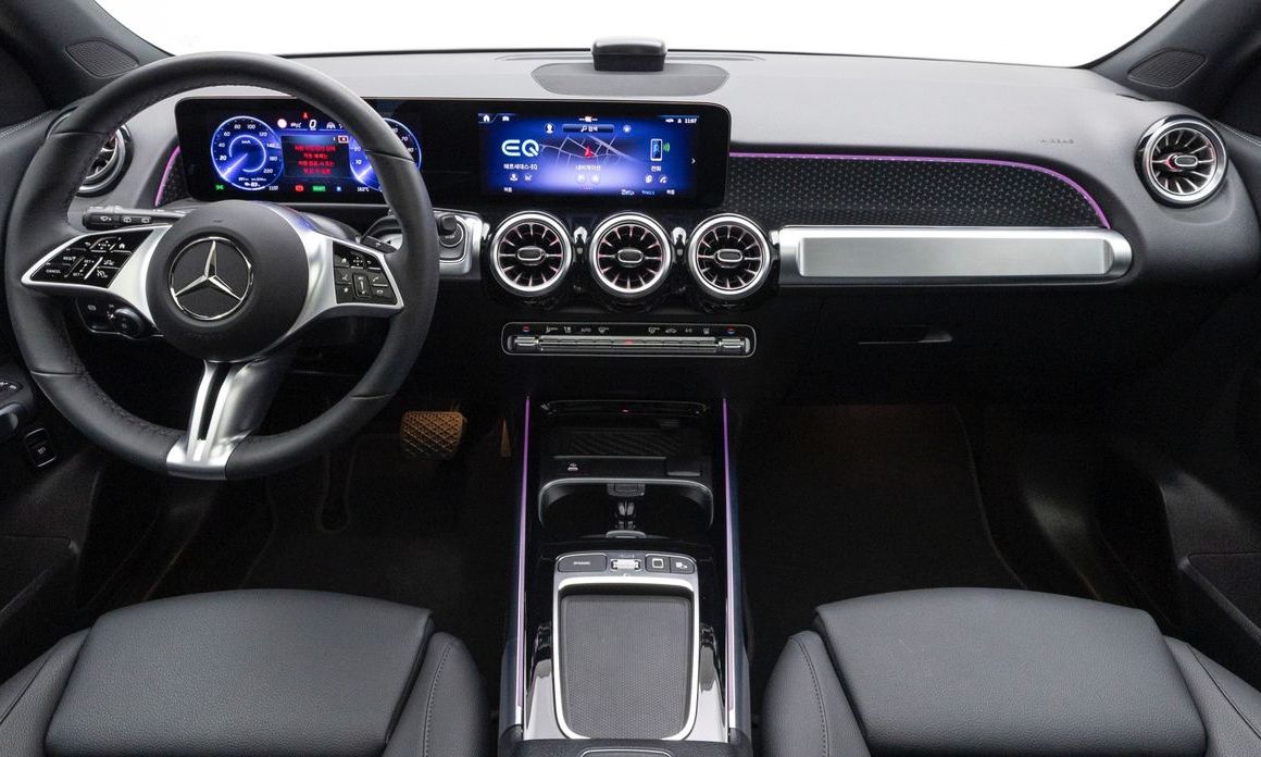Mercedes-Benz EQB 2026
