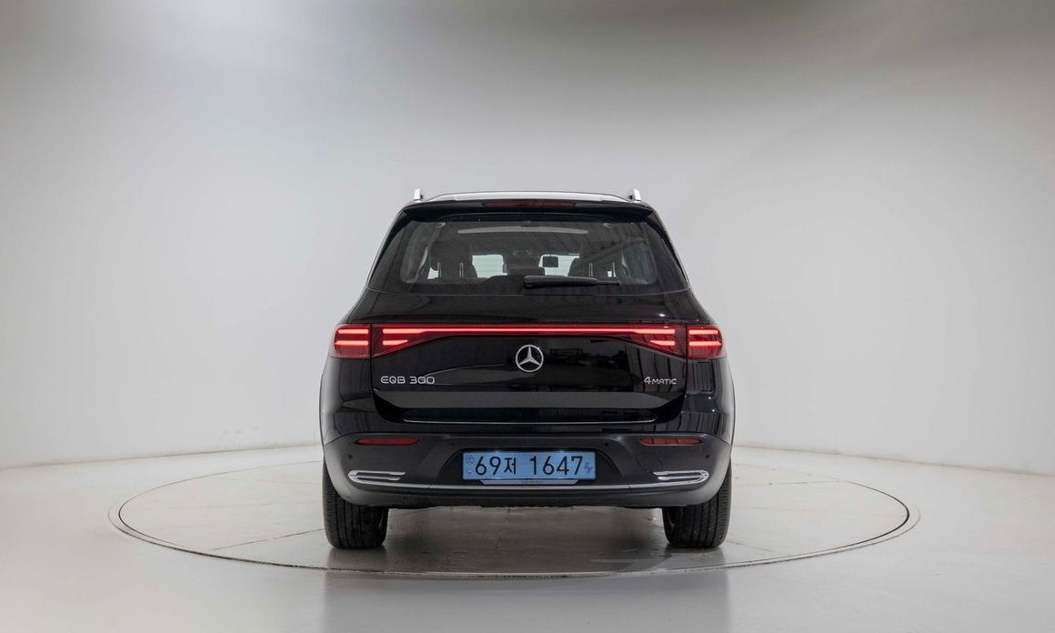 Mercedes-Benz EQB 2026