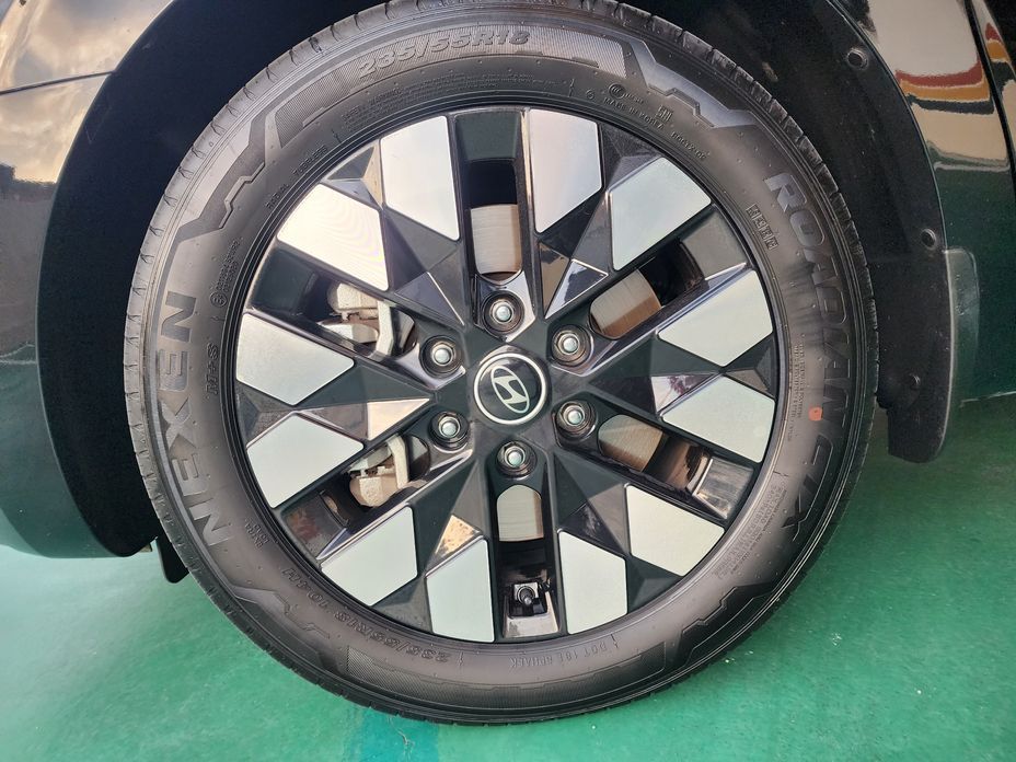 Hyundai Staria 2025