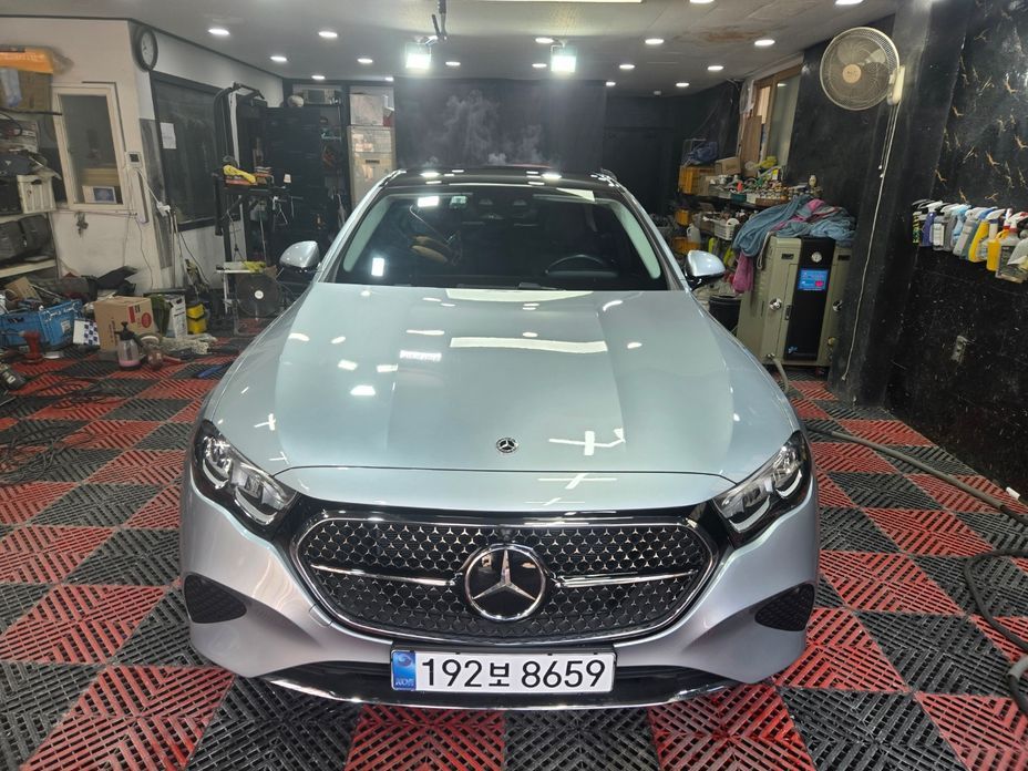 Mercedes-Benz E-Class 2024