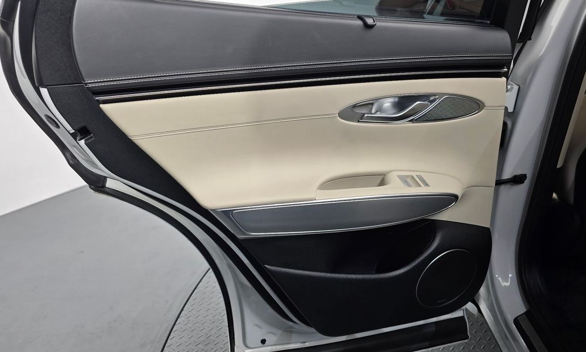 Genesis GV70 2023