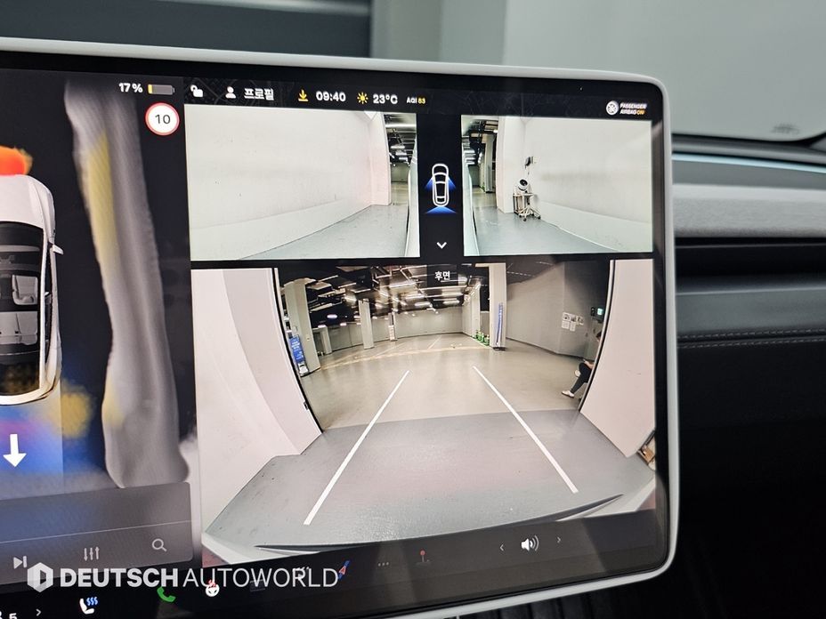 Tesla Model Y 2025