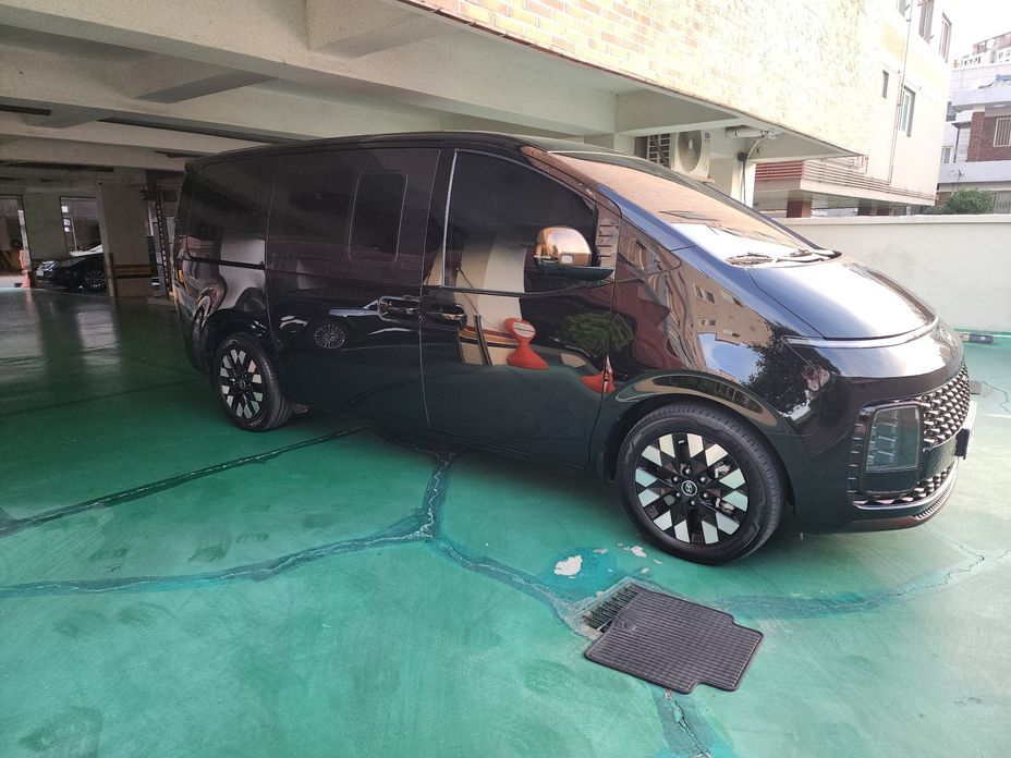 Hyundai Staria 2025