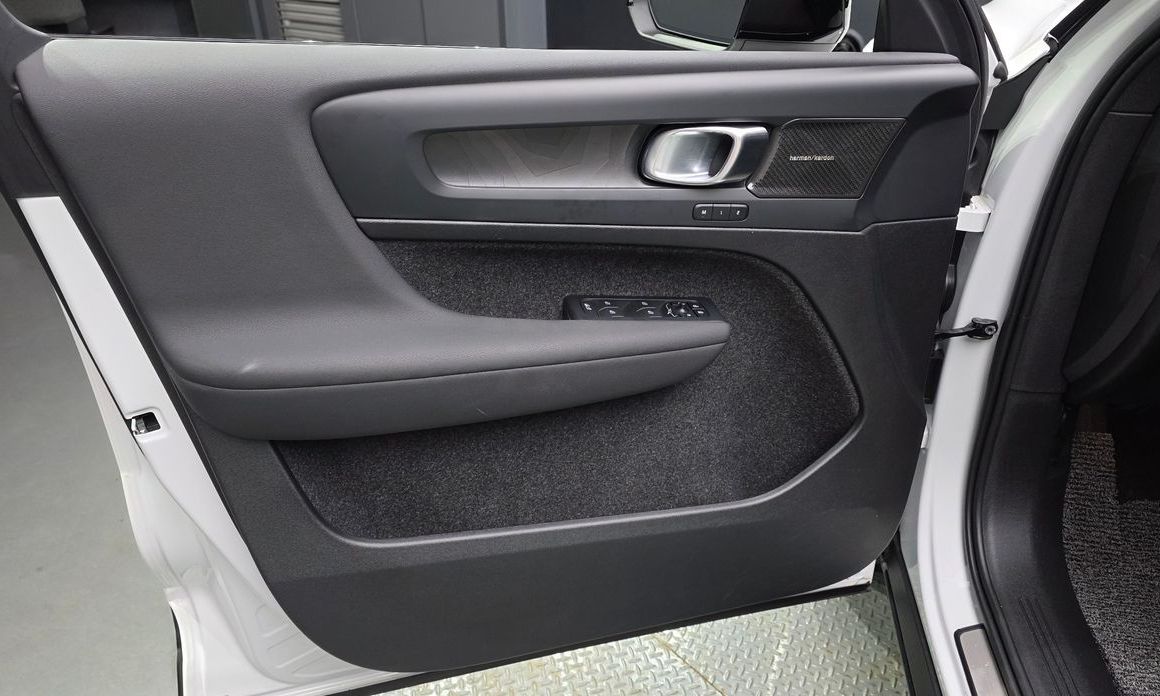 Volvo XC40 2024