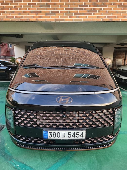 Hyundai Staria 2025
