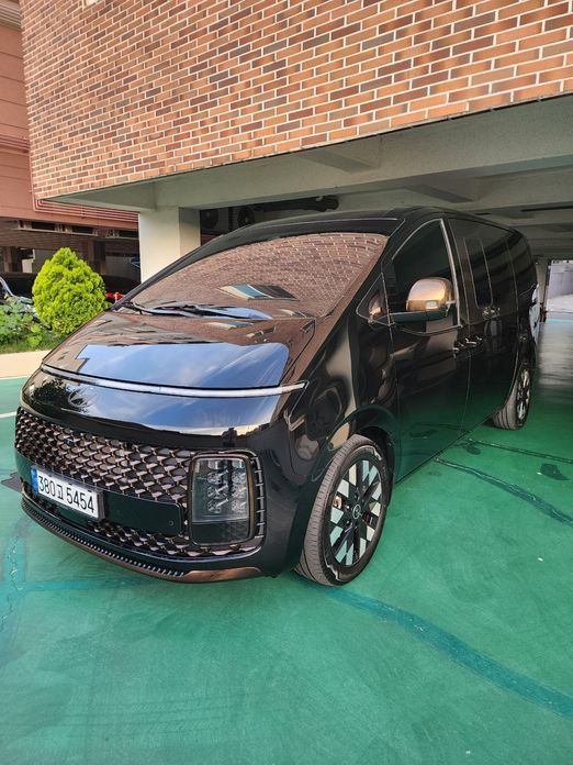 Hyundai Staria 2025