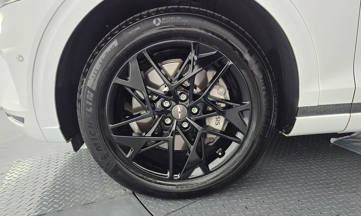 Genesis GV70 2023