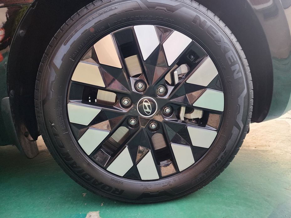 Hyundai Staria 2025