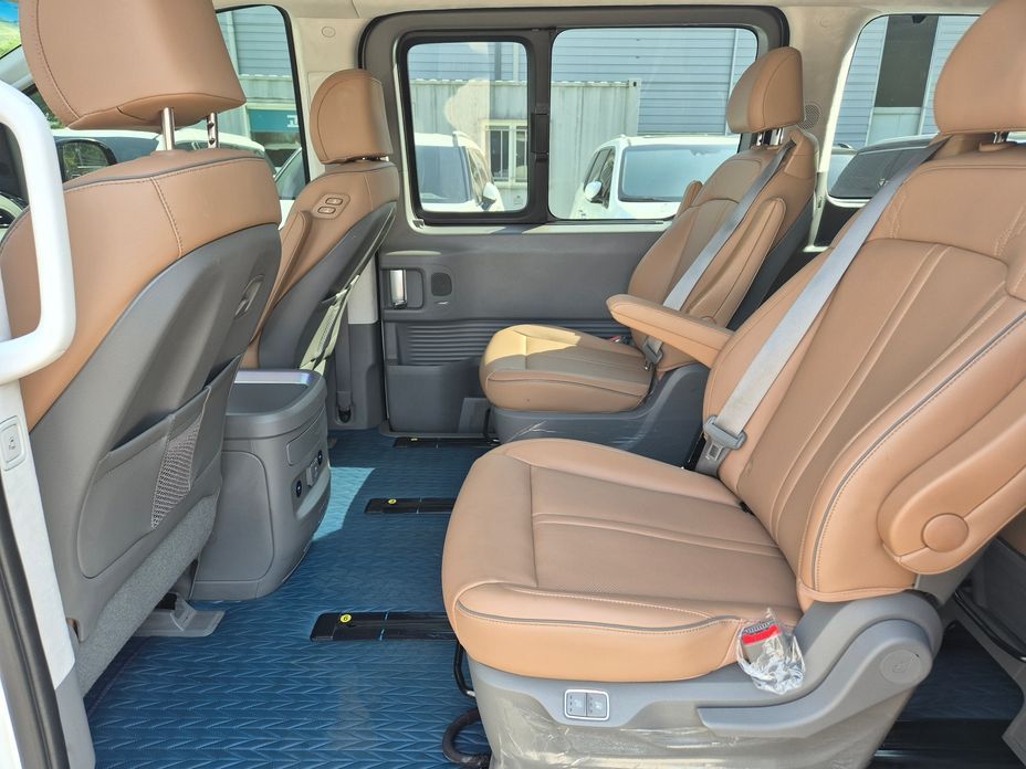 Hyundai Staria 2025