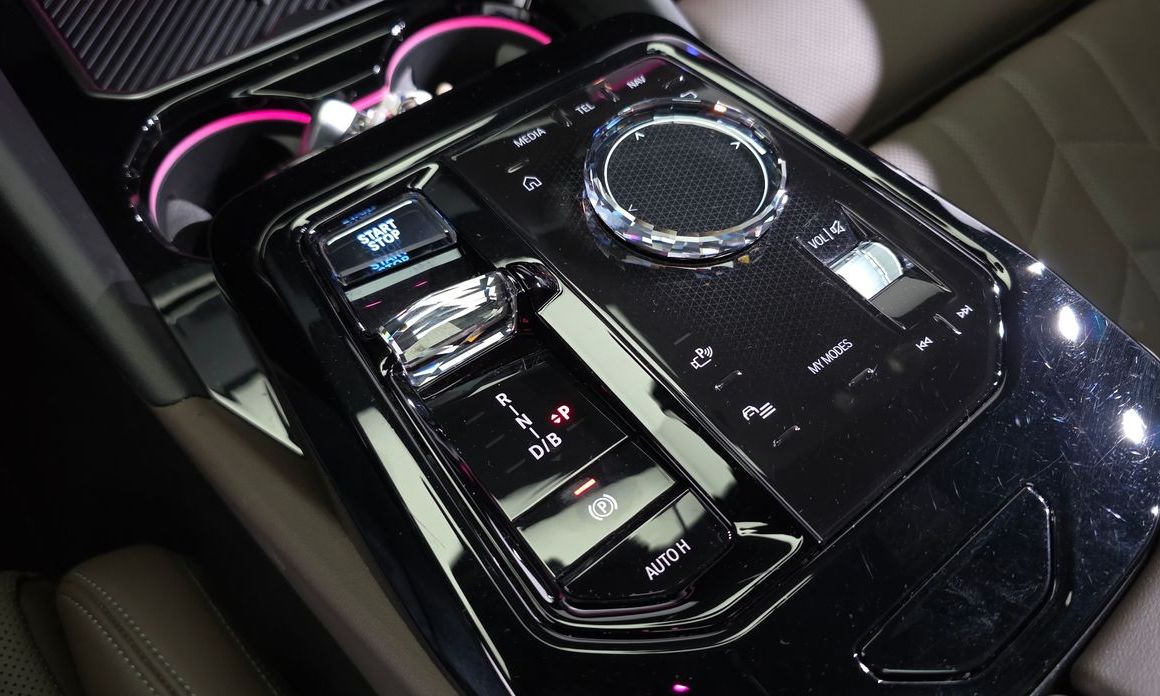 BMW i5 2024