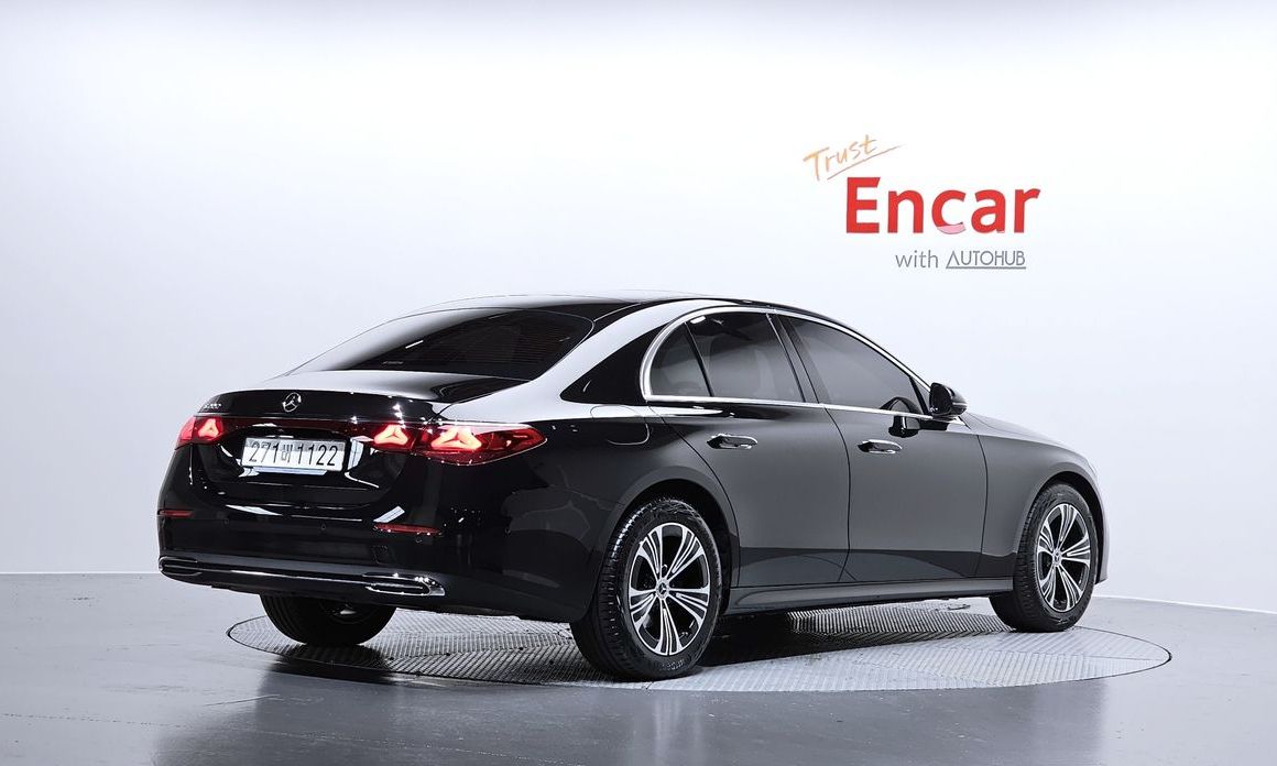 Mercedes-Benz E-Class 2026