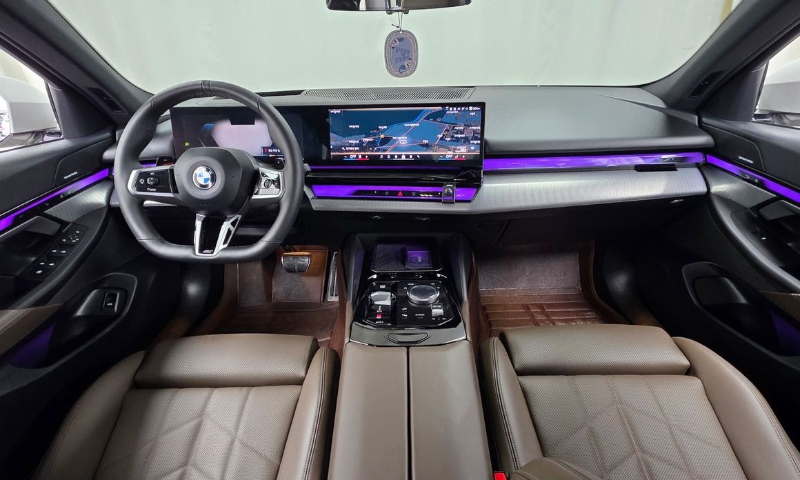 BMW 5-Series 2025
