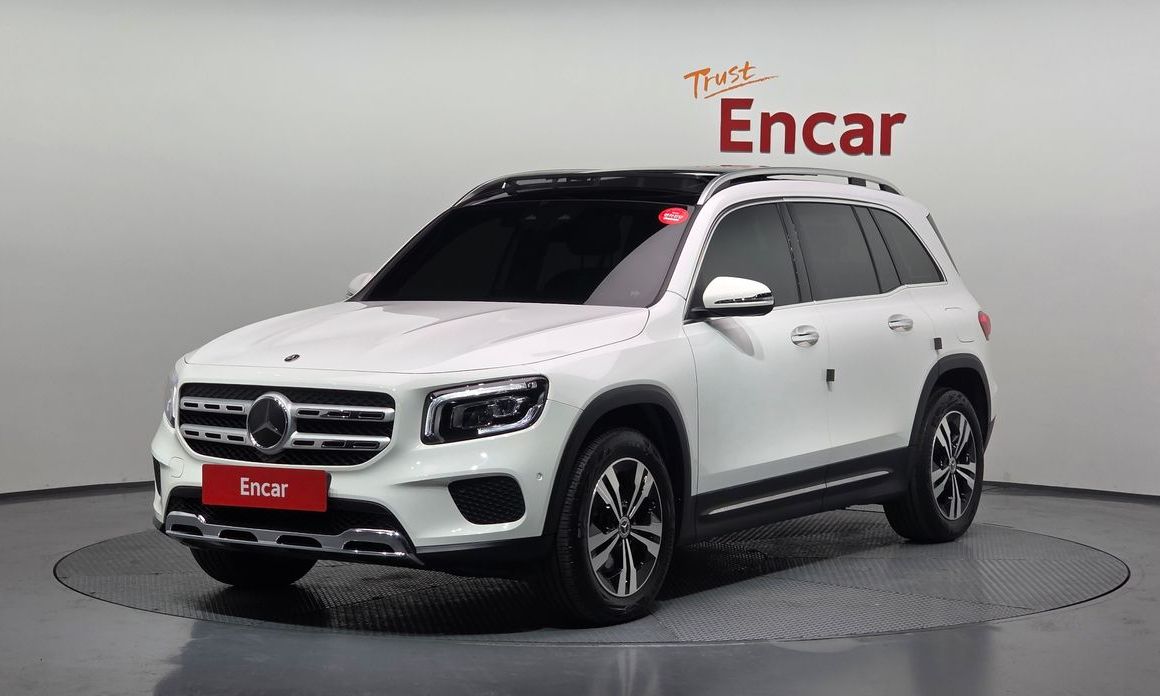 Mercedes-Benz GLB-Class 2023