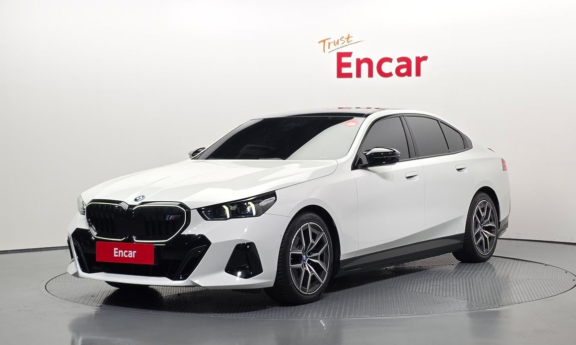 BMW i5 2024