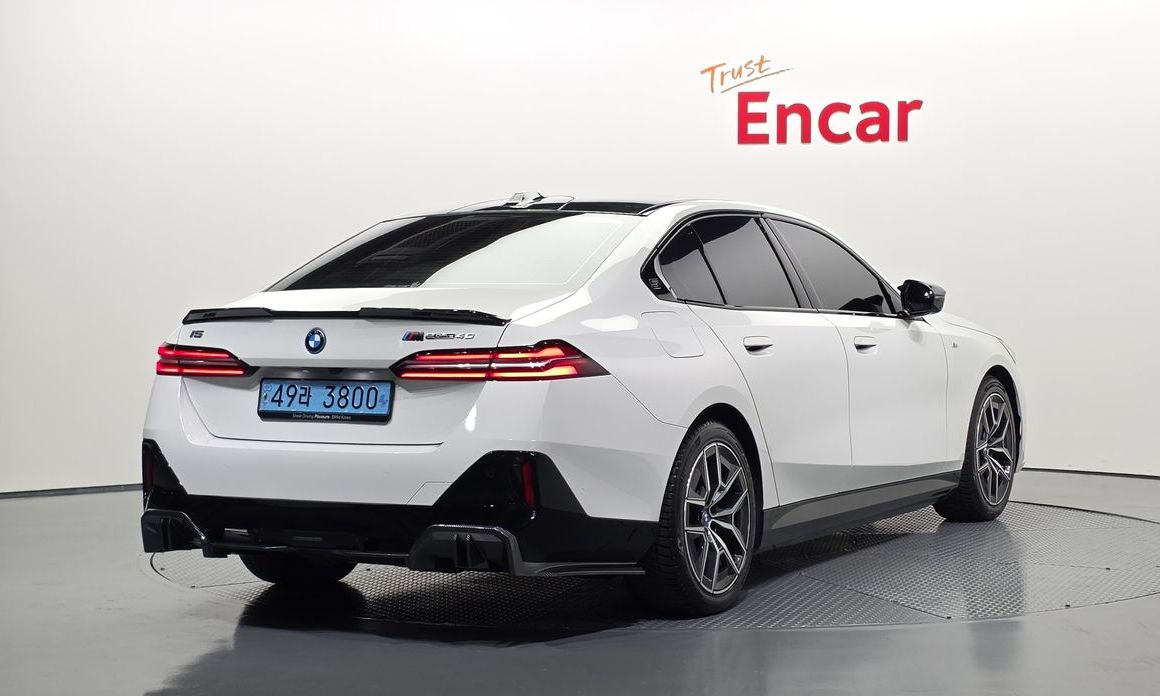 BMW i5 2024