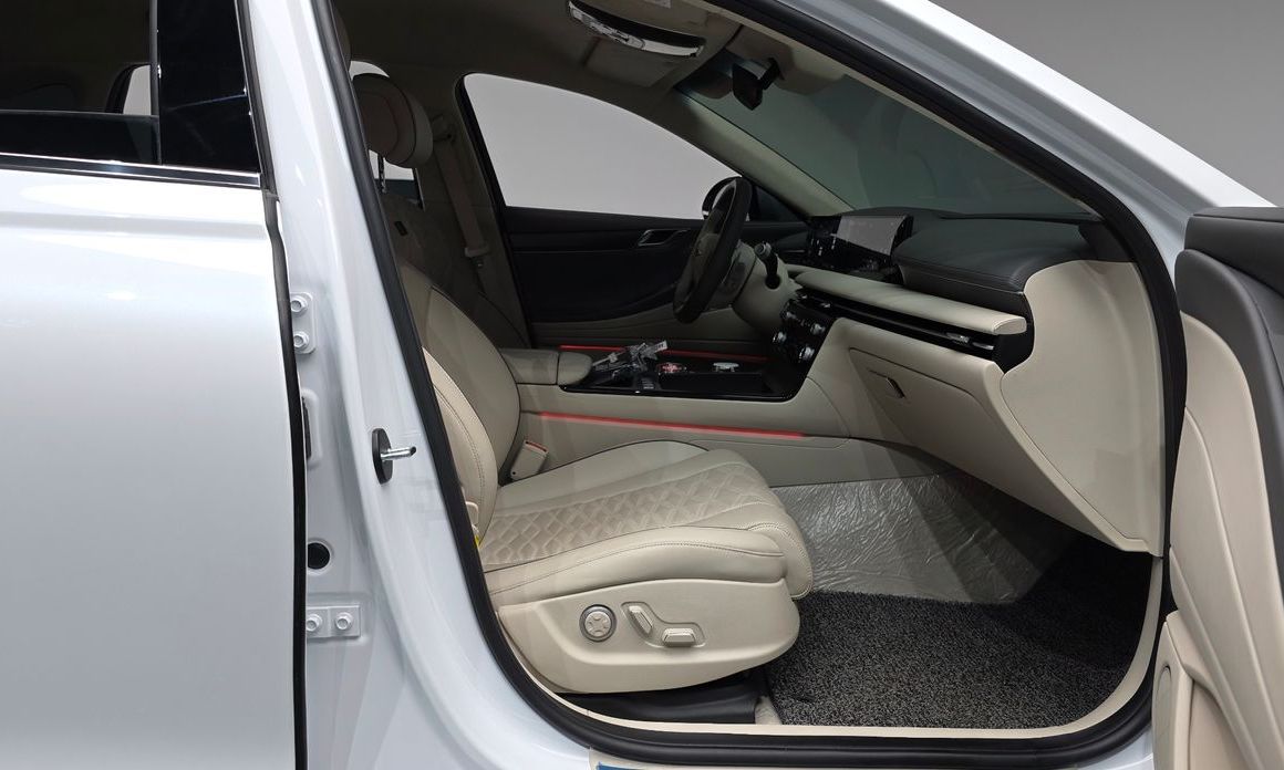 Genesis G80 2025