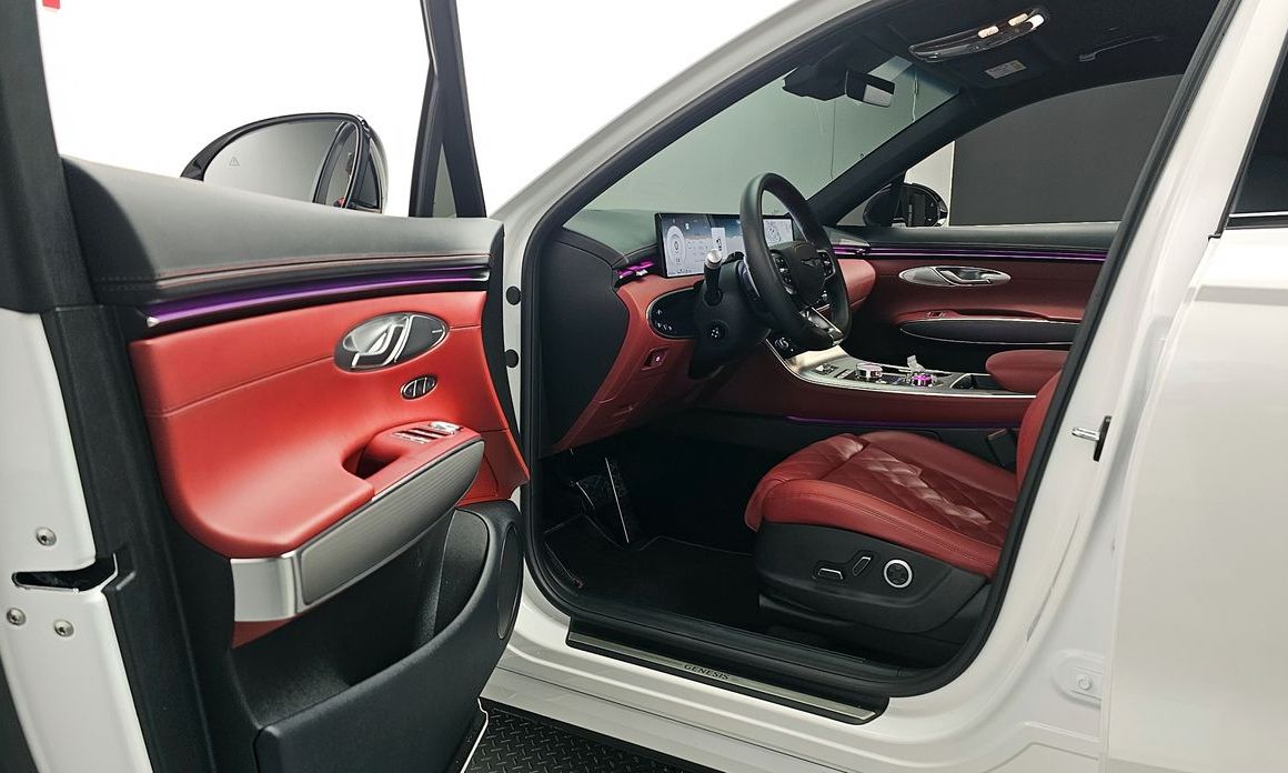 Genesis GV70 2025