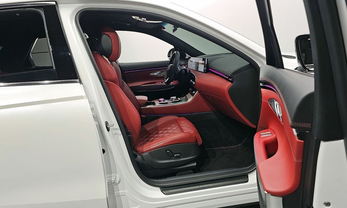 Genesis GV70 2025