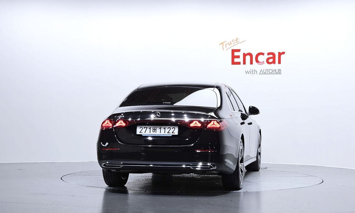 Mercedes-Benz E-Class 2026
