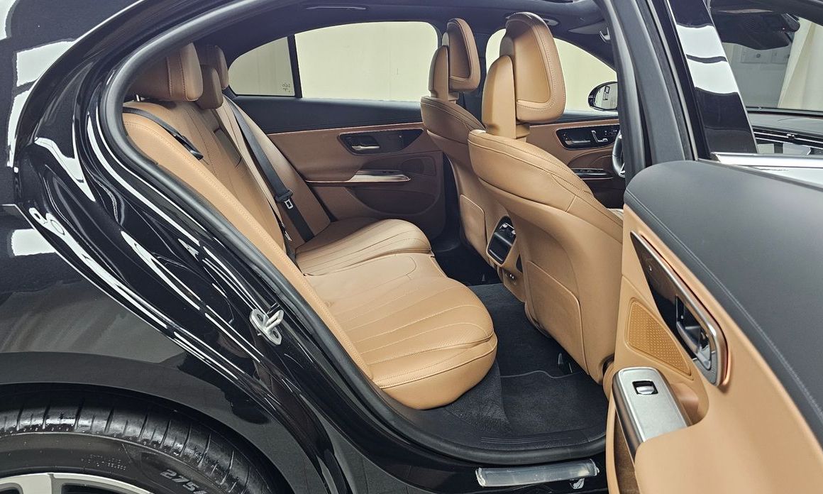 Mercedes-Benz E-Class 2024