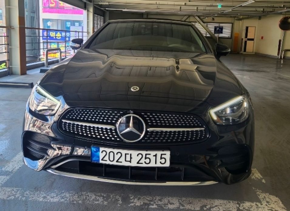 Mercedes-Benz E-Class 2023