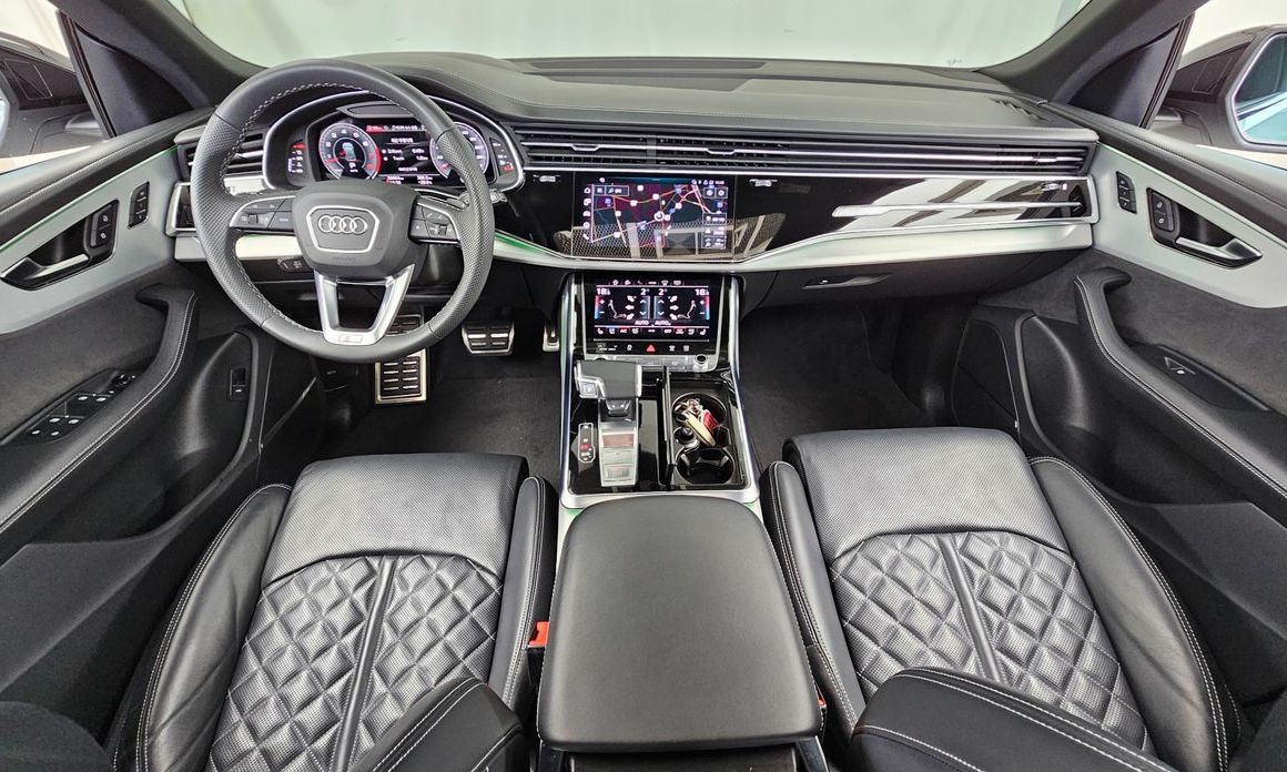 Audi Q8 2023