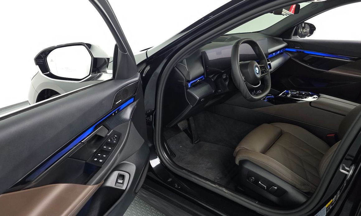 BMW i5 2025